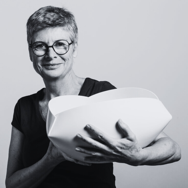 Ann Van Hoey: Ceramic Precision, Bronze Presence, and Objects With Tension