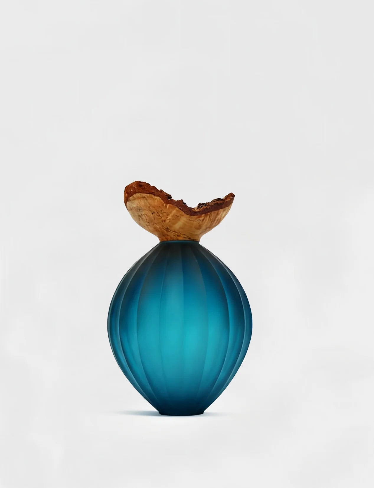 Poppy | Stacking Vessel in diamond cut glass Vase - product image
