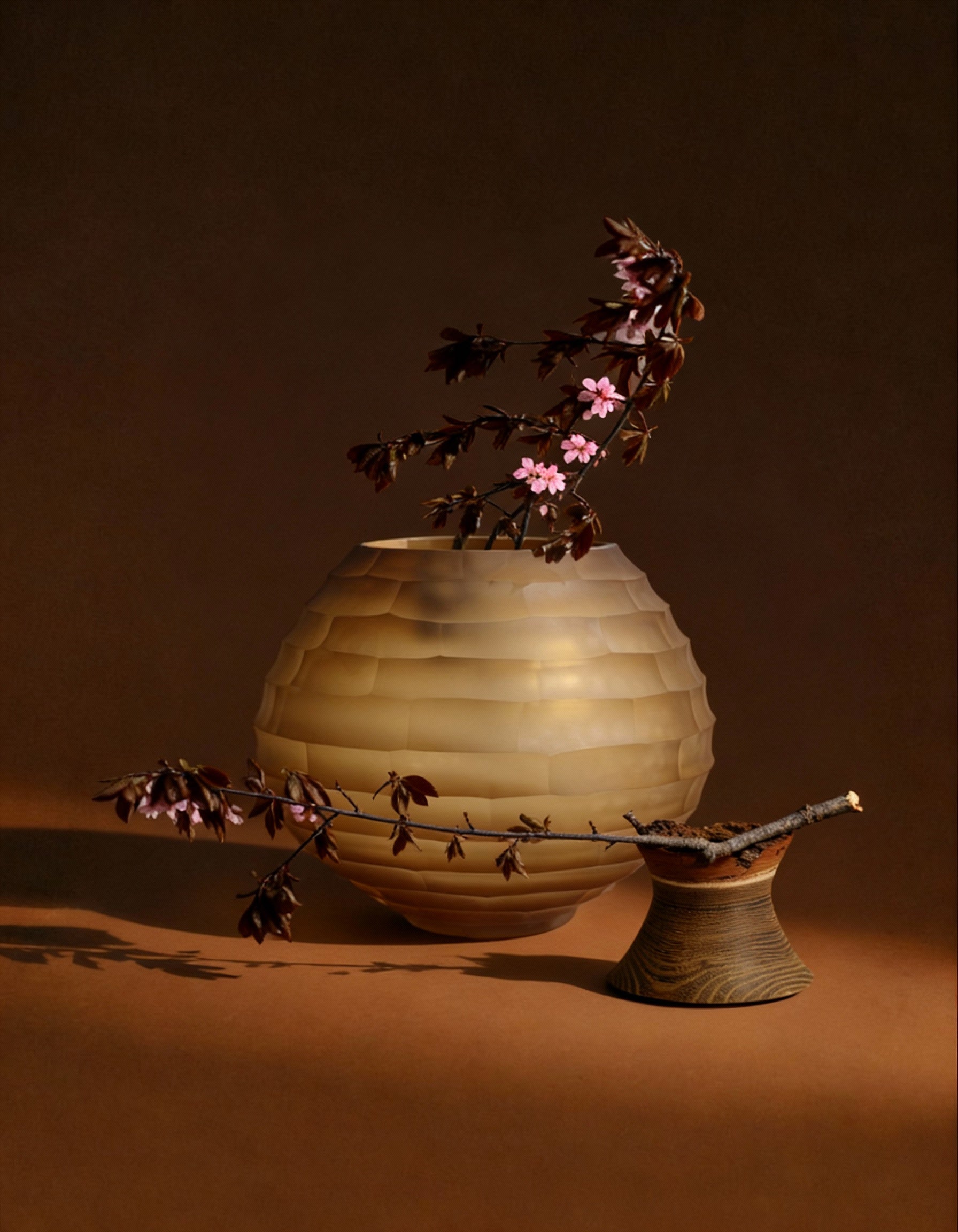 Sculpt | Stacking Vessel in diamond cut glass Vase - product detail